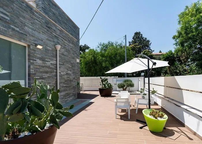 Borgo Dei Cedri * Bari